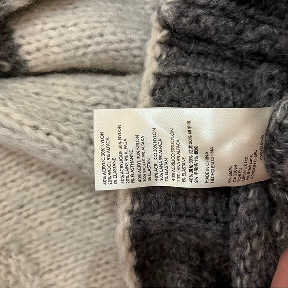 Anthropology Ombré fuzzy chunky knit high neck sweater , wool blend , Sz XS - Picture 9 of 12